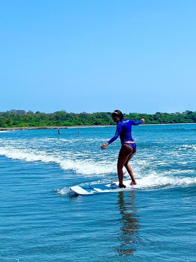 Hotel Oasis & Surf Camp Santa Catalina Eksteriør billede