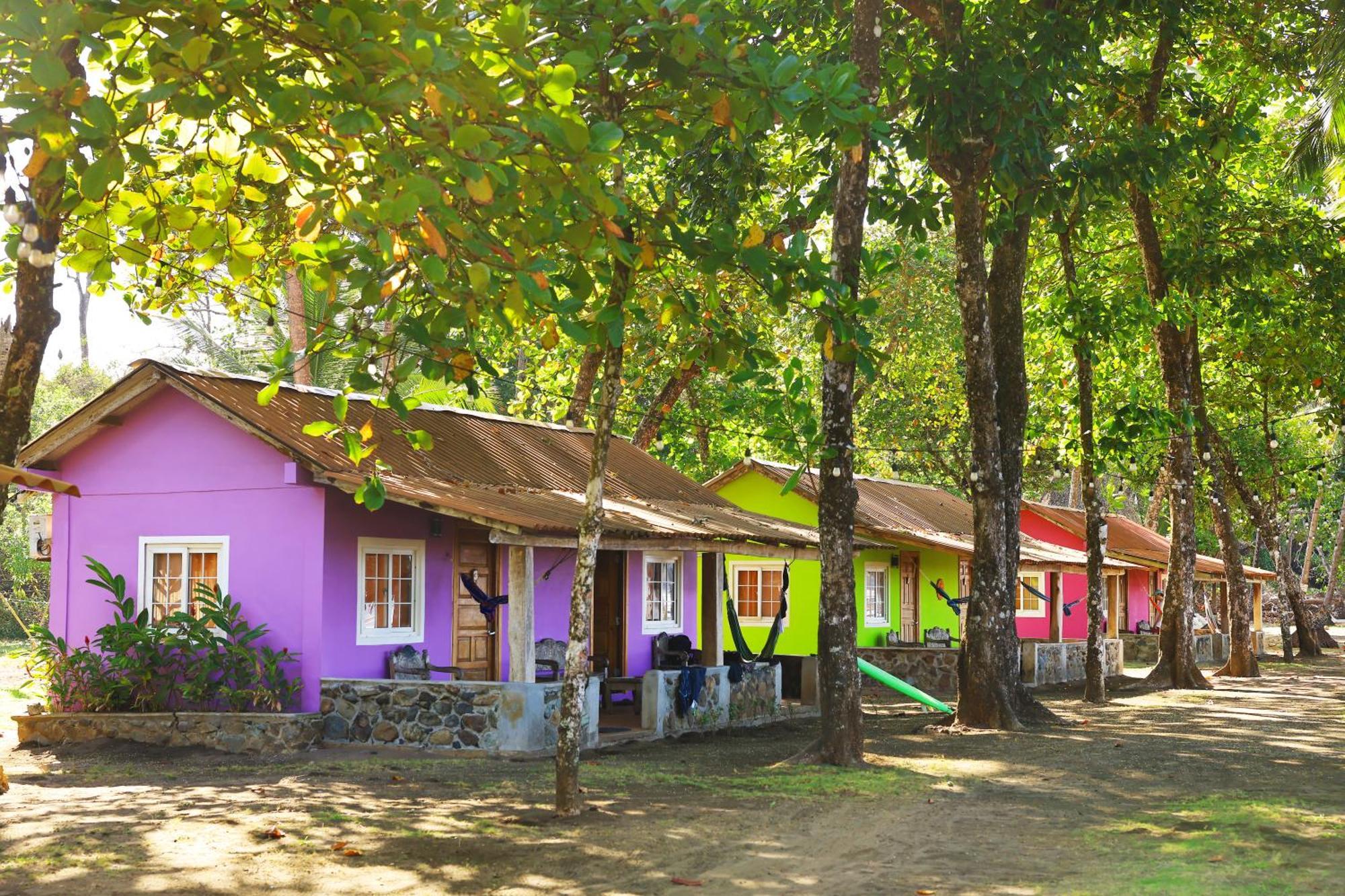 Hotel Oasis & Surf Camp Santa Catalina Eksteriør billede
