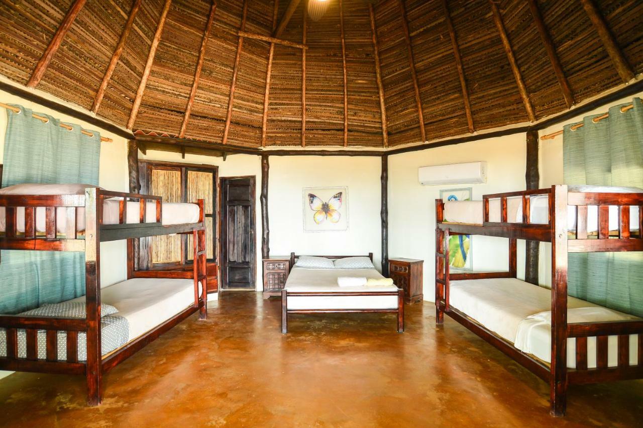 Hotel Oasis & Surf Camp Santa Catalina Eksteriør billede